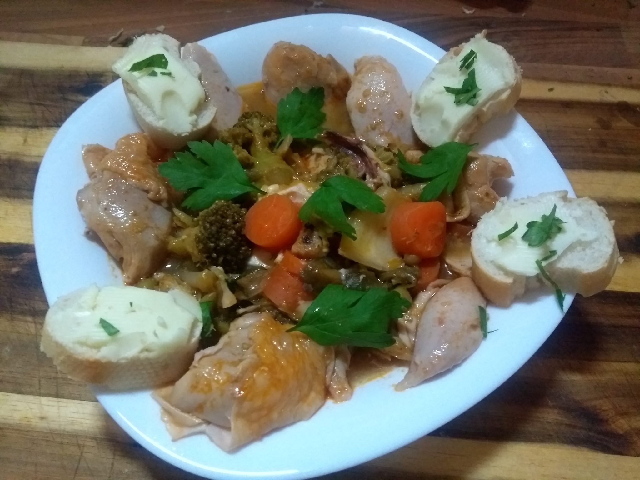 Hühnchen-Frikassee ohne Sahne mit Gemüse, Bohnen und Spargel