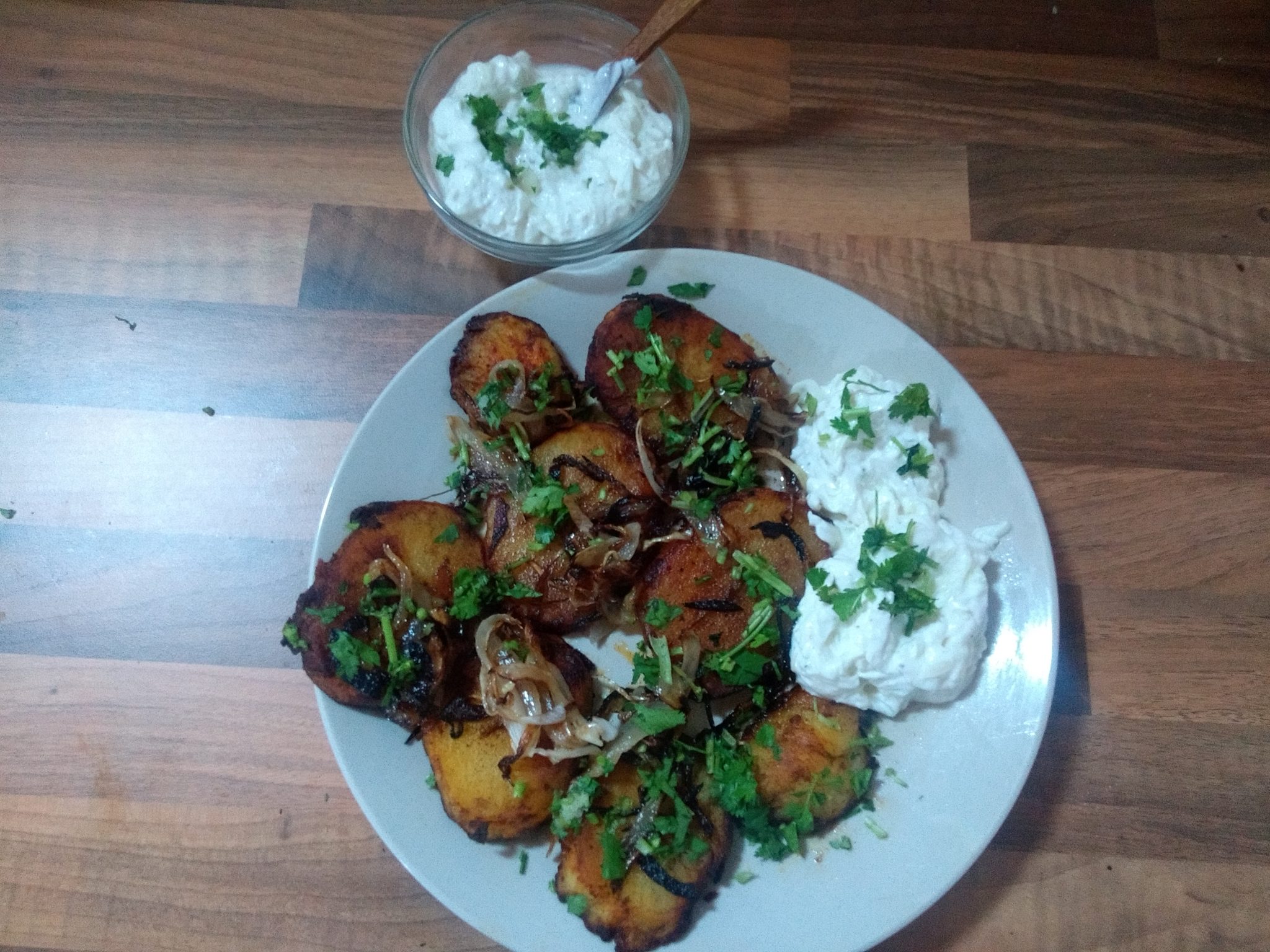 Knusprige Bratkartoffeln – außen goldbraun, innen weich