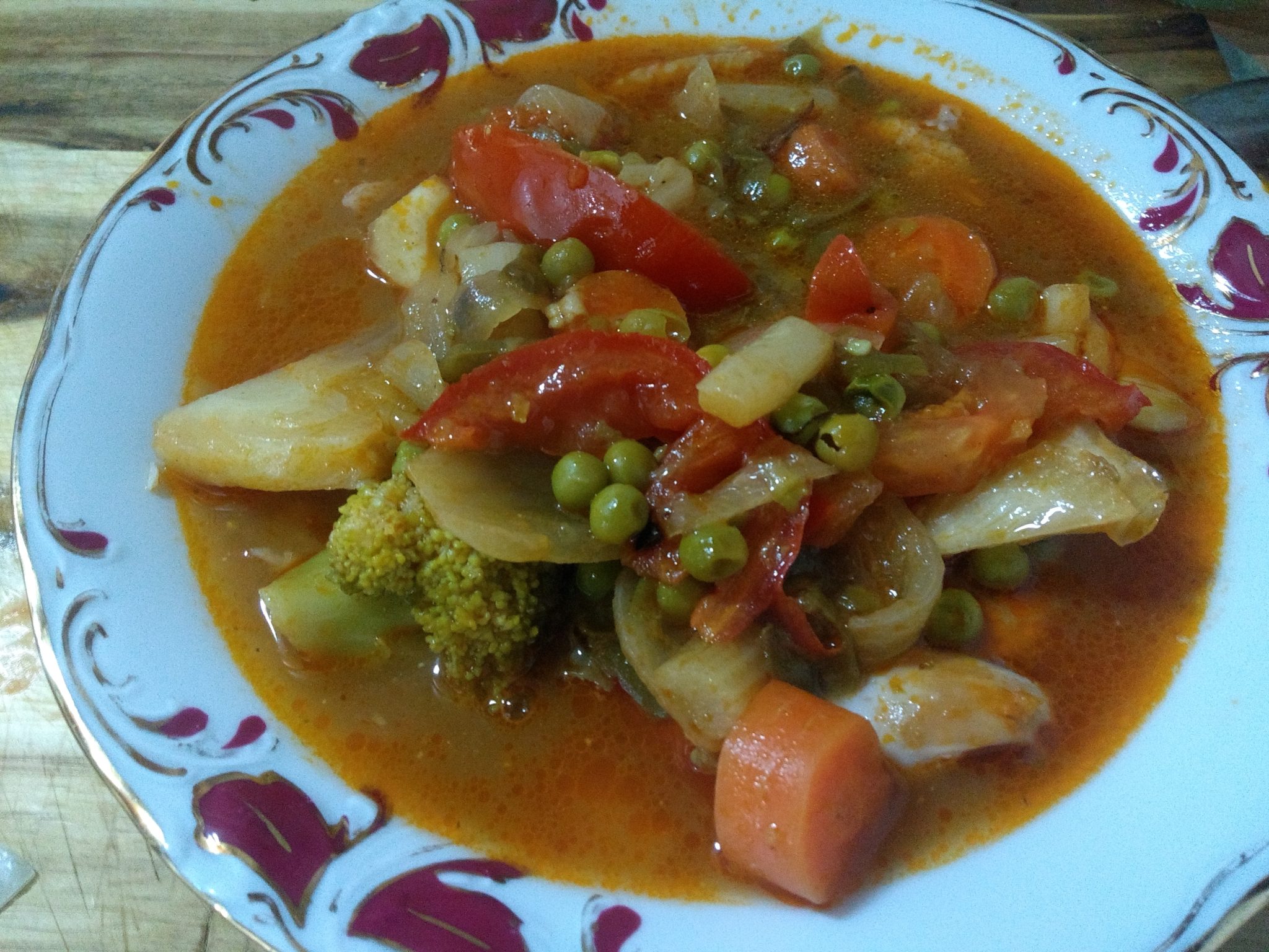 Veganes Frikassee mit Gemüse, Bohnen und Spargel – cremig und herzhaft